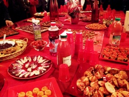 Buffet rouge vernissage